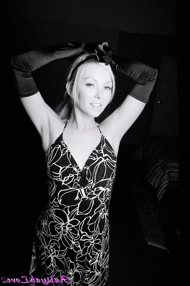 18P Aaliyah Love poses as a sexy black and white movie star