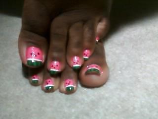 25P Feet feet