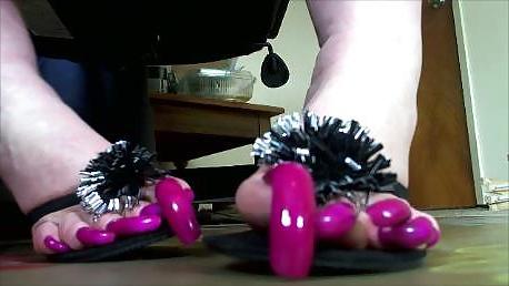 25P Feet feet