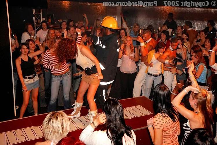 15P Nasty hardcore party with horny amateur chicks sucking