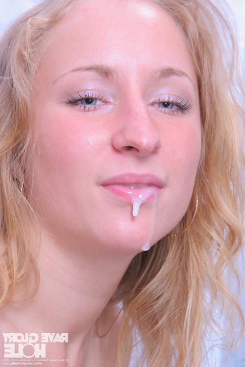 16P Blonde rave girl giving gloryhole blowjobs