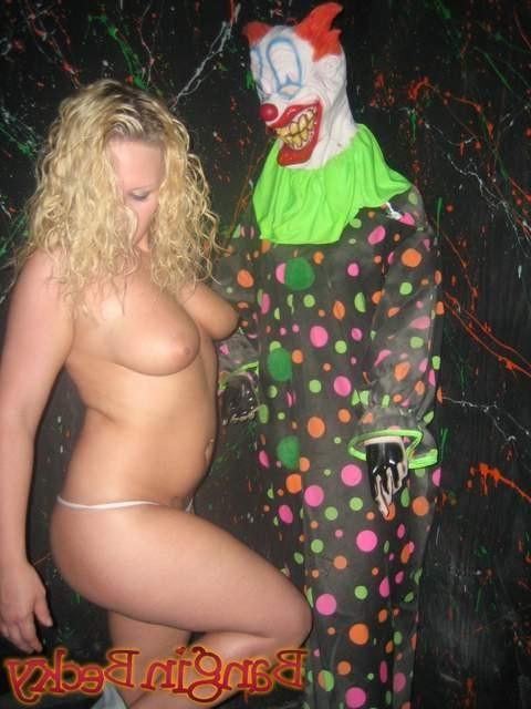 15P Plump blonde teen gets naked in halloween gallery