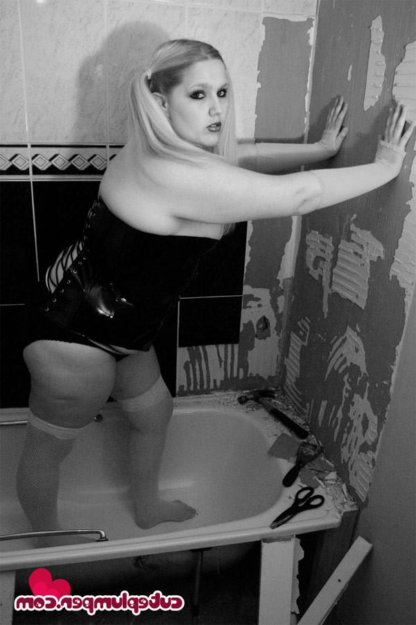 15P Chubby long haired blonde in stunning pvc corset