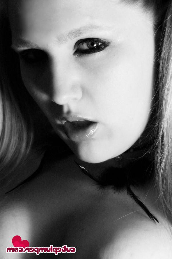 15P Chubby long haired blonde in stunning pvc corset