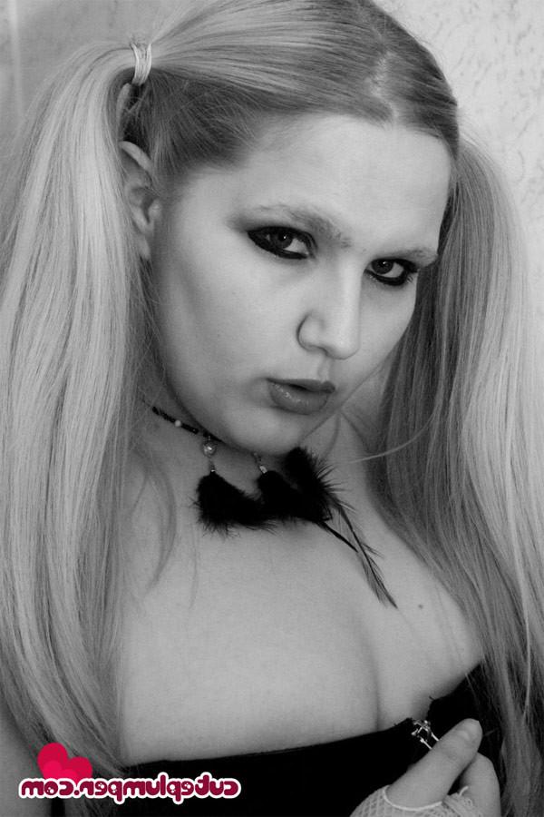 15P Chubby long haired blonde in stunning pvc corset