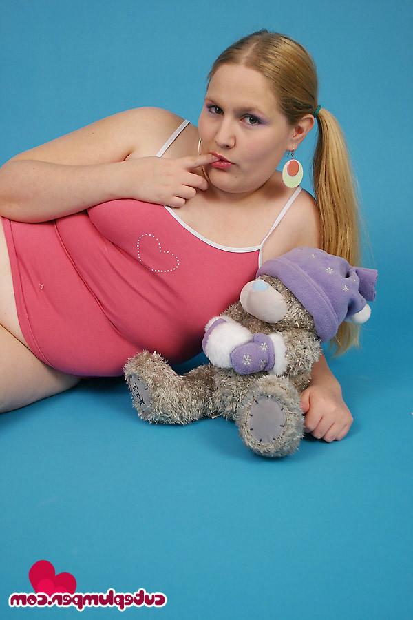 15P cute blonde plumper shows you her plushie