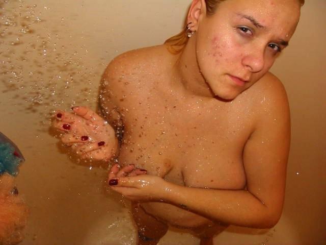 16P Big nasty wet blonde