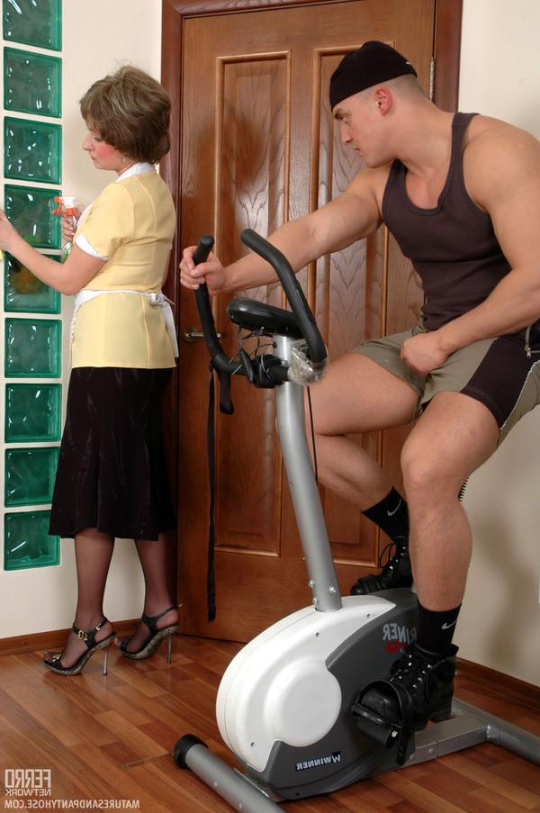 20P Randy mature French maid doing nasty exercises with her silky pa