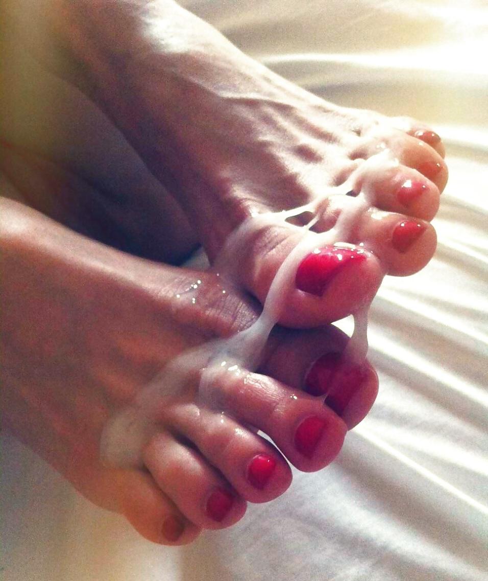 19P Cum Slut Feet