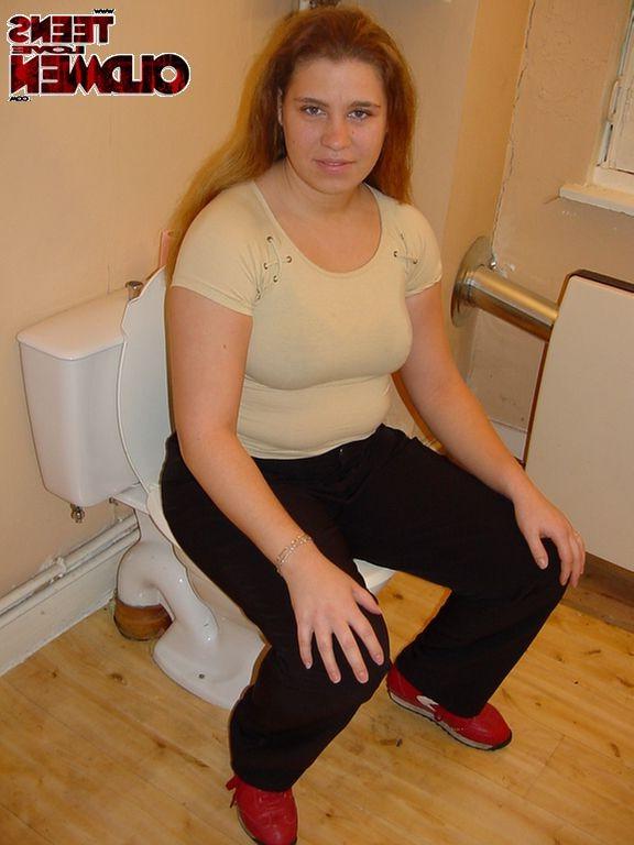 16P Chubby teen fucks the neighbour