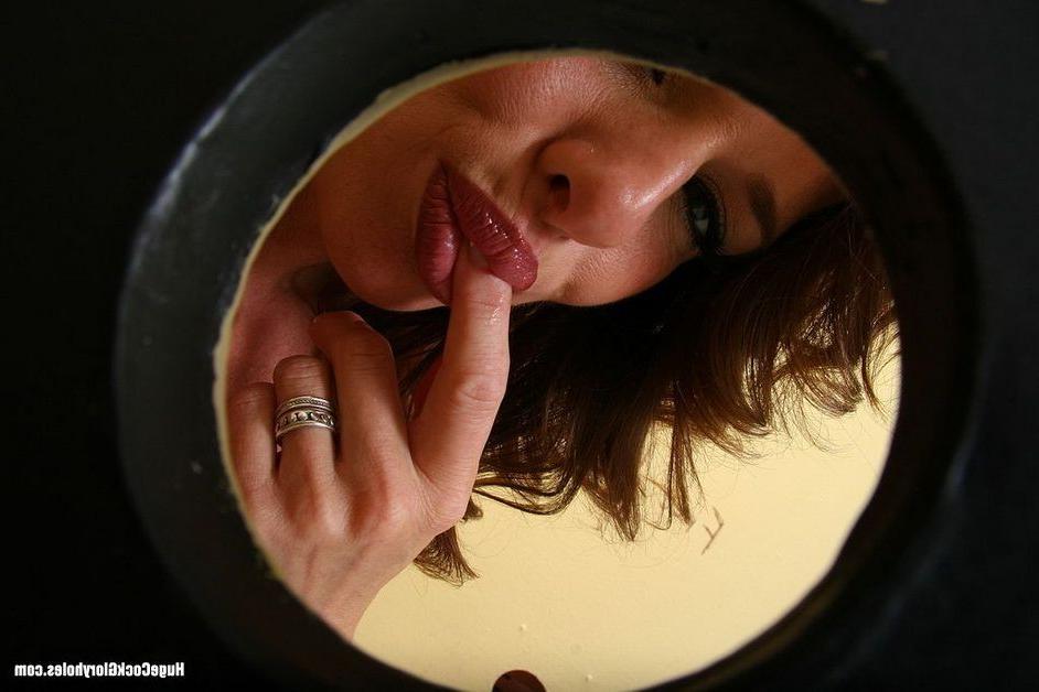 16P Veronica Avluv sucks unknown big cock at gloryhole