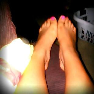 25P Beautiful feet