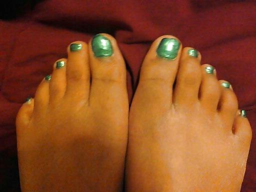 25P Beautiful feet