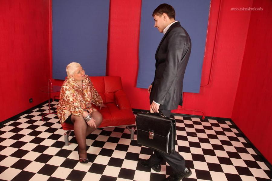 15P Young guy fucked by lustful fat mature doctor at her kinky procedures