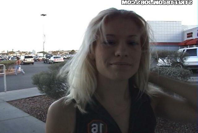 15P Hidden camera catch this cutie givin up the booty for money
