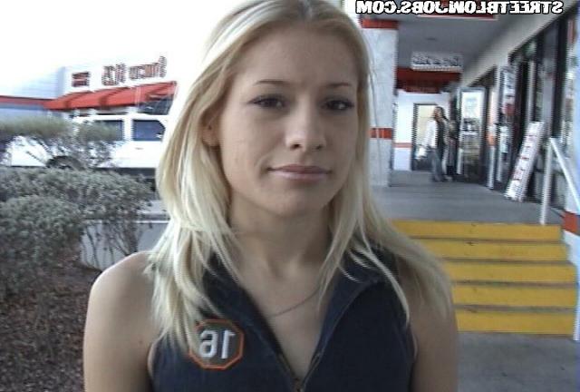 15P Hidden camera catch this cutie givin up the booty for money