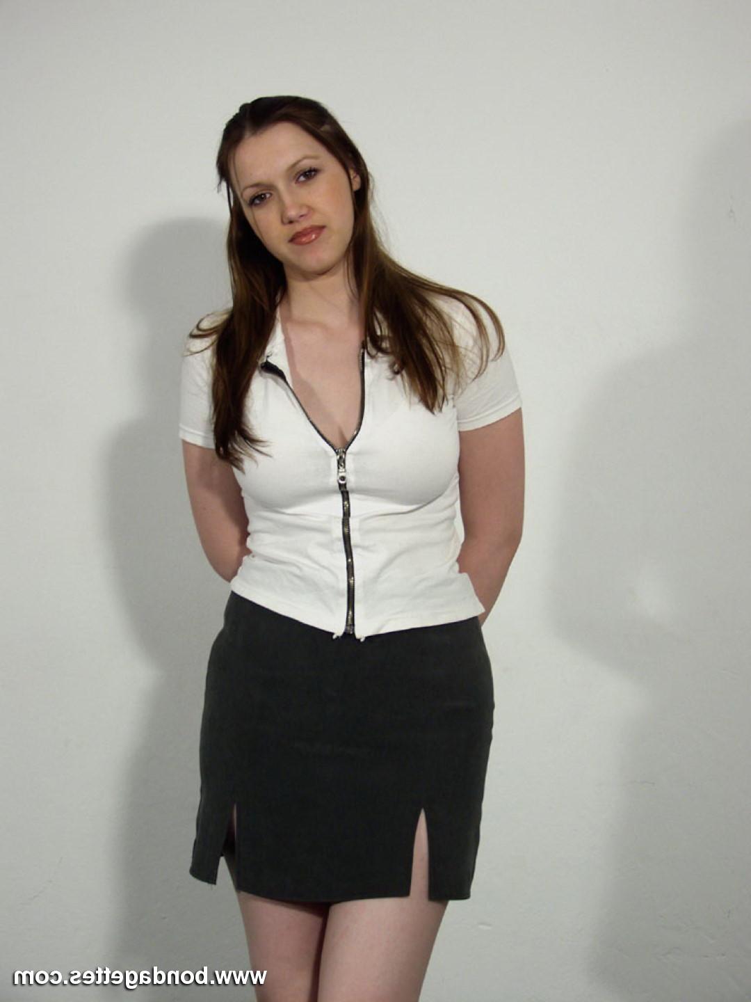 16P Lovely amateur sub Isanne is tormented and tied up by two lezdom