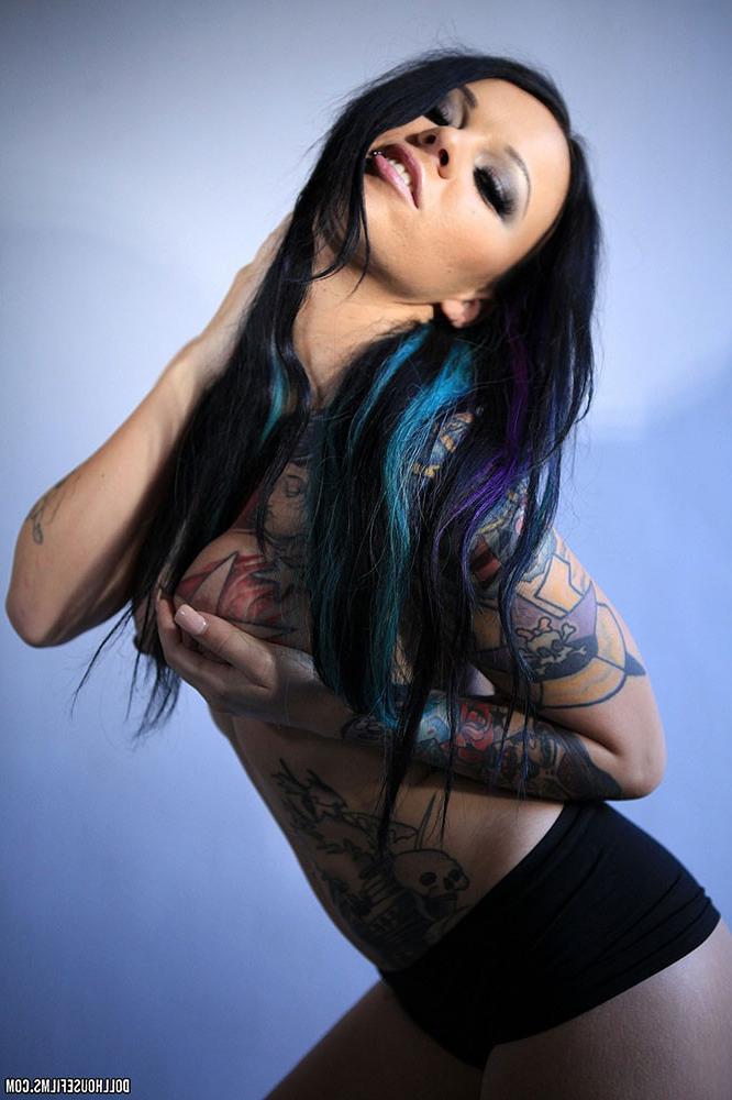 15P Brittany Lynn is a spunky punk rock dreamgirl