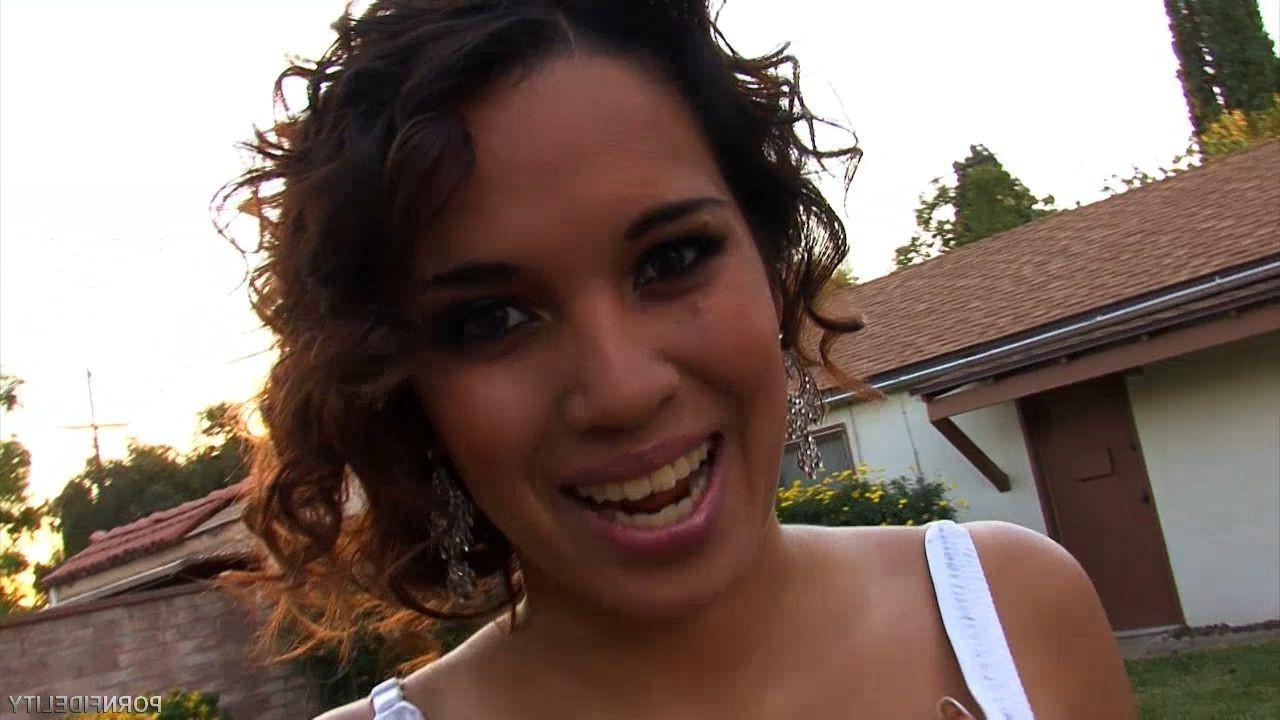 16P Renae Cruz is getting ready for her wedding