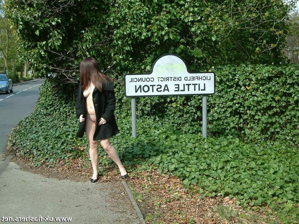 15P Girl next door Dolly in public flashing madness by busy british roads
