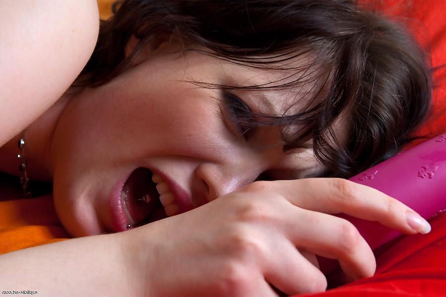 15P hot french brunettes fisting and toying ech others pussy