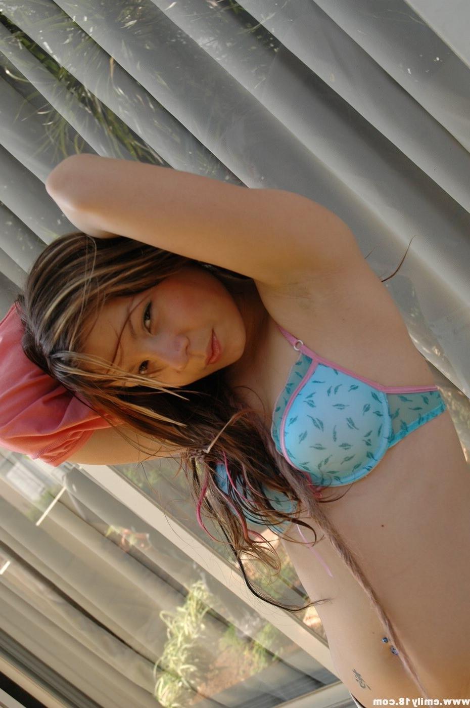 16P Cute teen outdoors topless