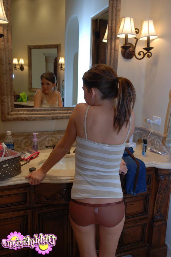 15P Cute teen posing