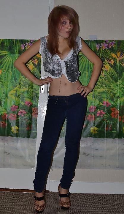 25P Facebook: Cute blonde teen Karolina