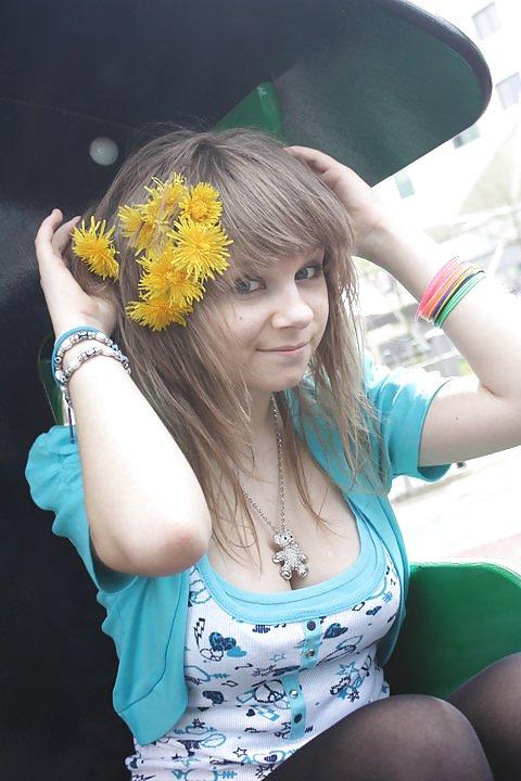 25P Facebook: Cute blonde teen Karolina