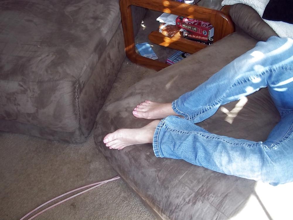 20P Chance's sexy pink toes