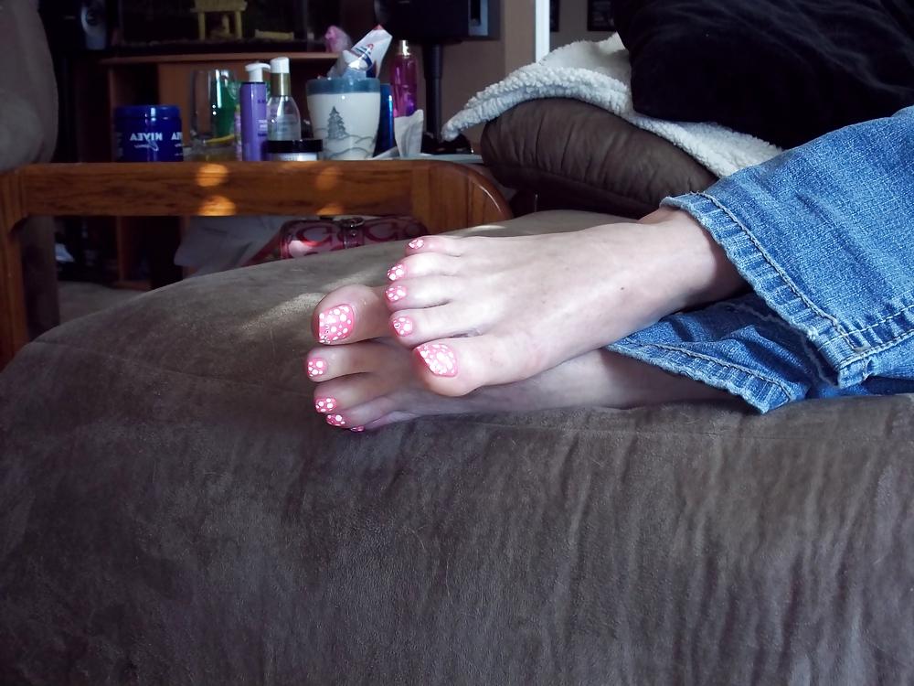 20P Chance's sexy pink toes