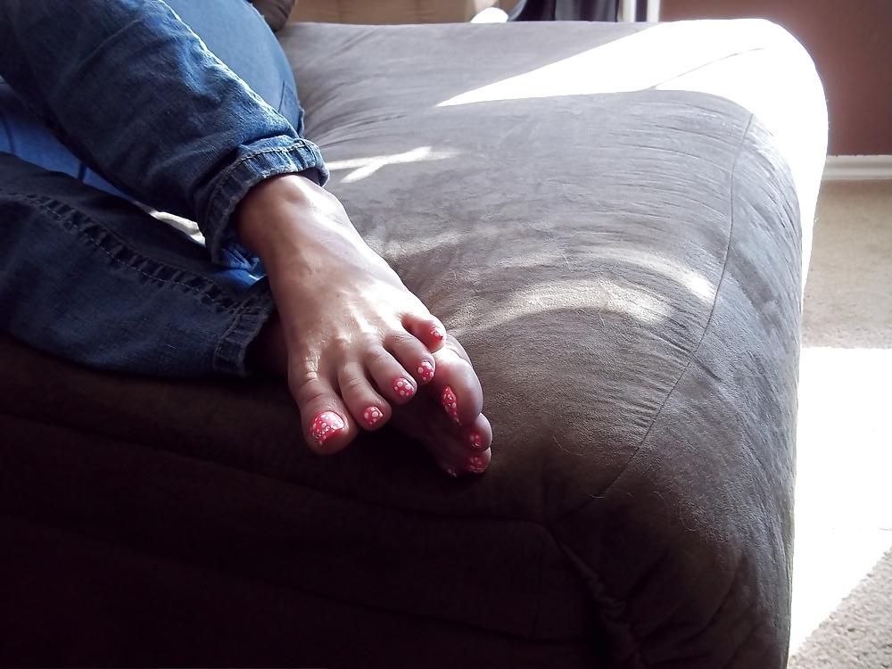 20P Chance's sexy pink toes
