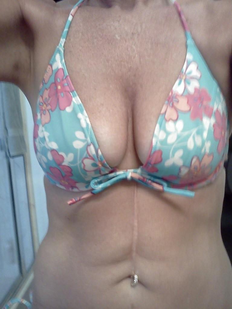 25P Mom what you doing with my phone