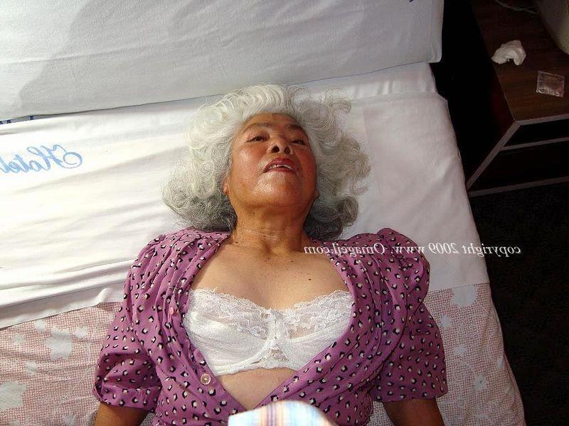 16P lovely old grandmas