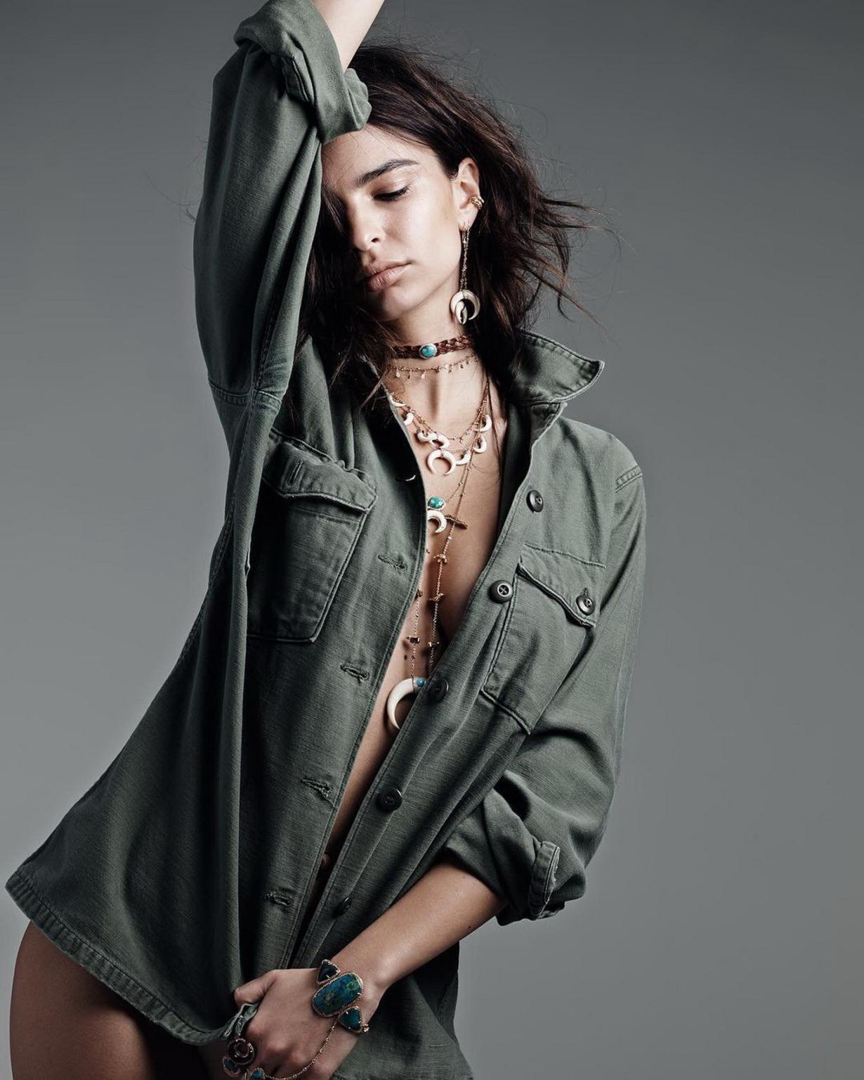 16P Emily Ratajkowski topless trying to hide her huge boobs