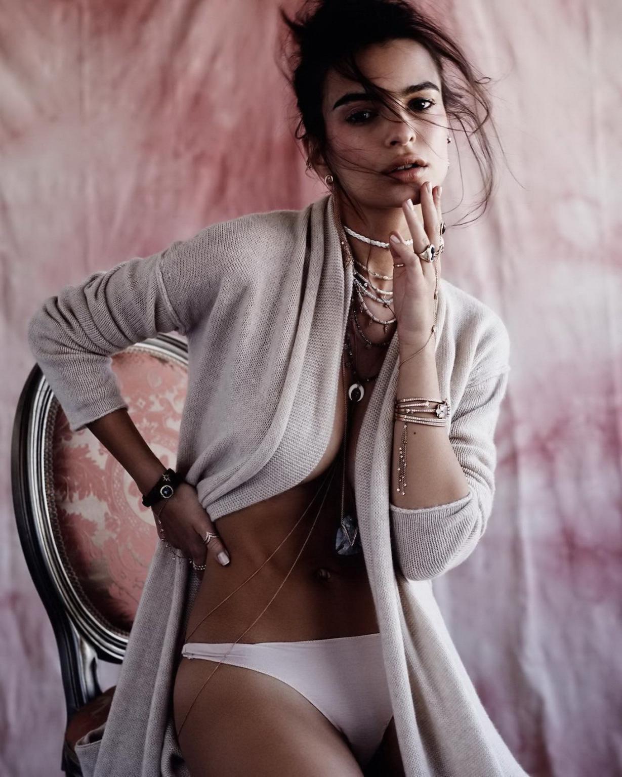 16P Emily Ratajkowski topless trying to hide her huge boobs