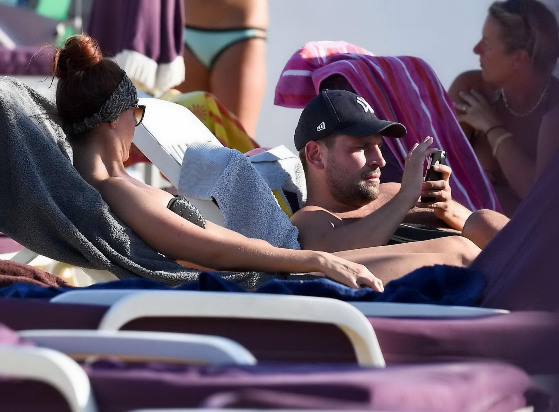 16P Jennifer Metcalfe showing off her juicy bikini ass