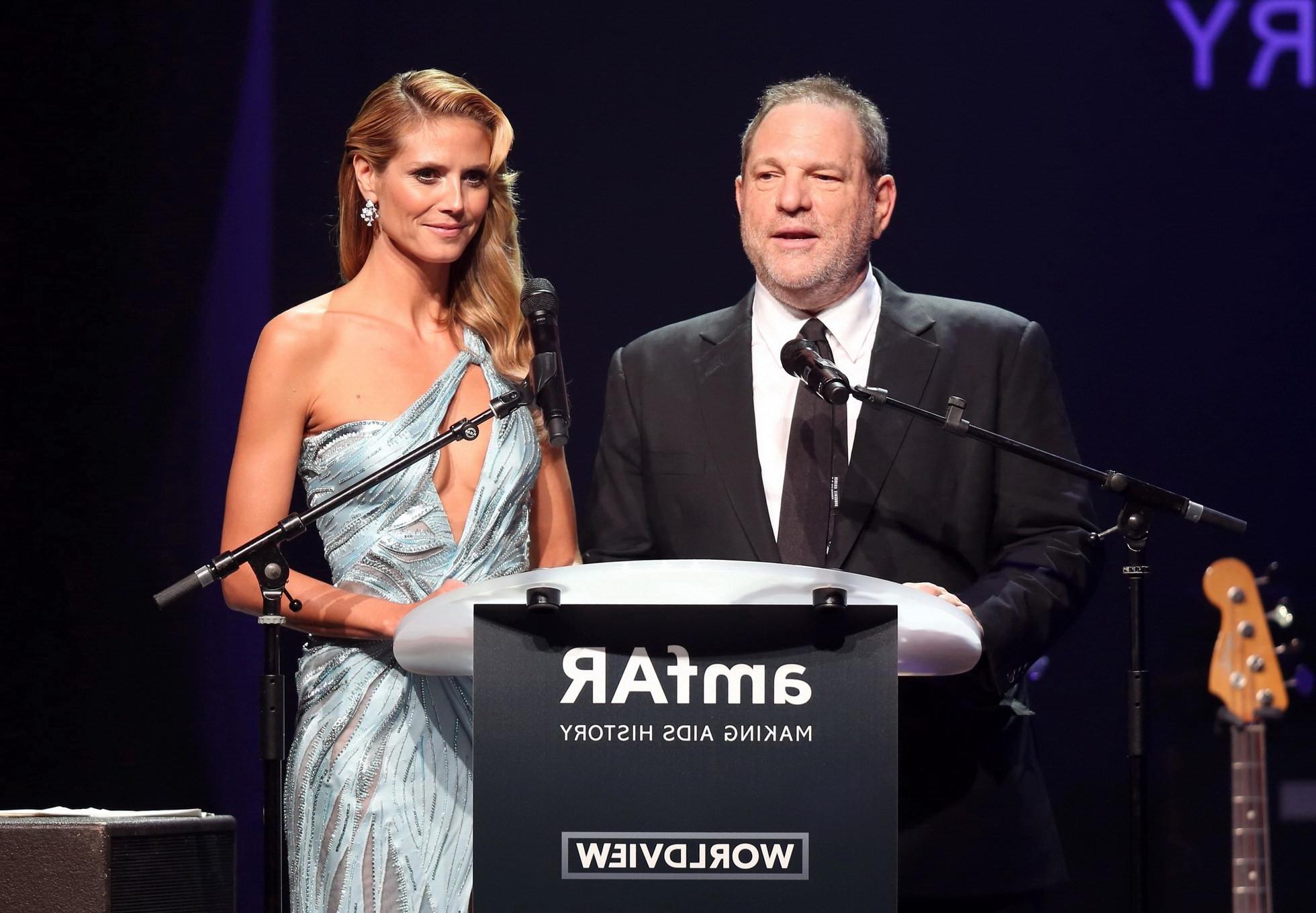 16P Heidi Klum showing cleavage at amfARs 21st Cinema Against AIDS Gala