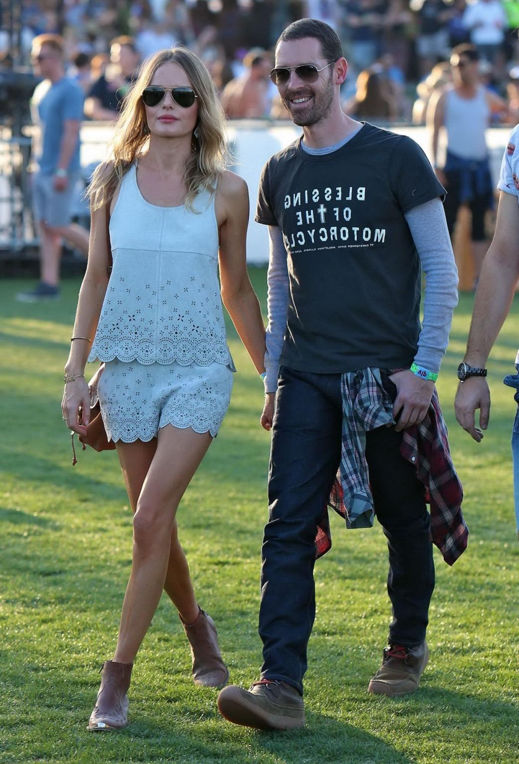 16P Kate Bosworth leggy wearing retro shorts and top at Coachella Music and Arts Fes