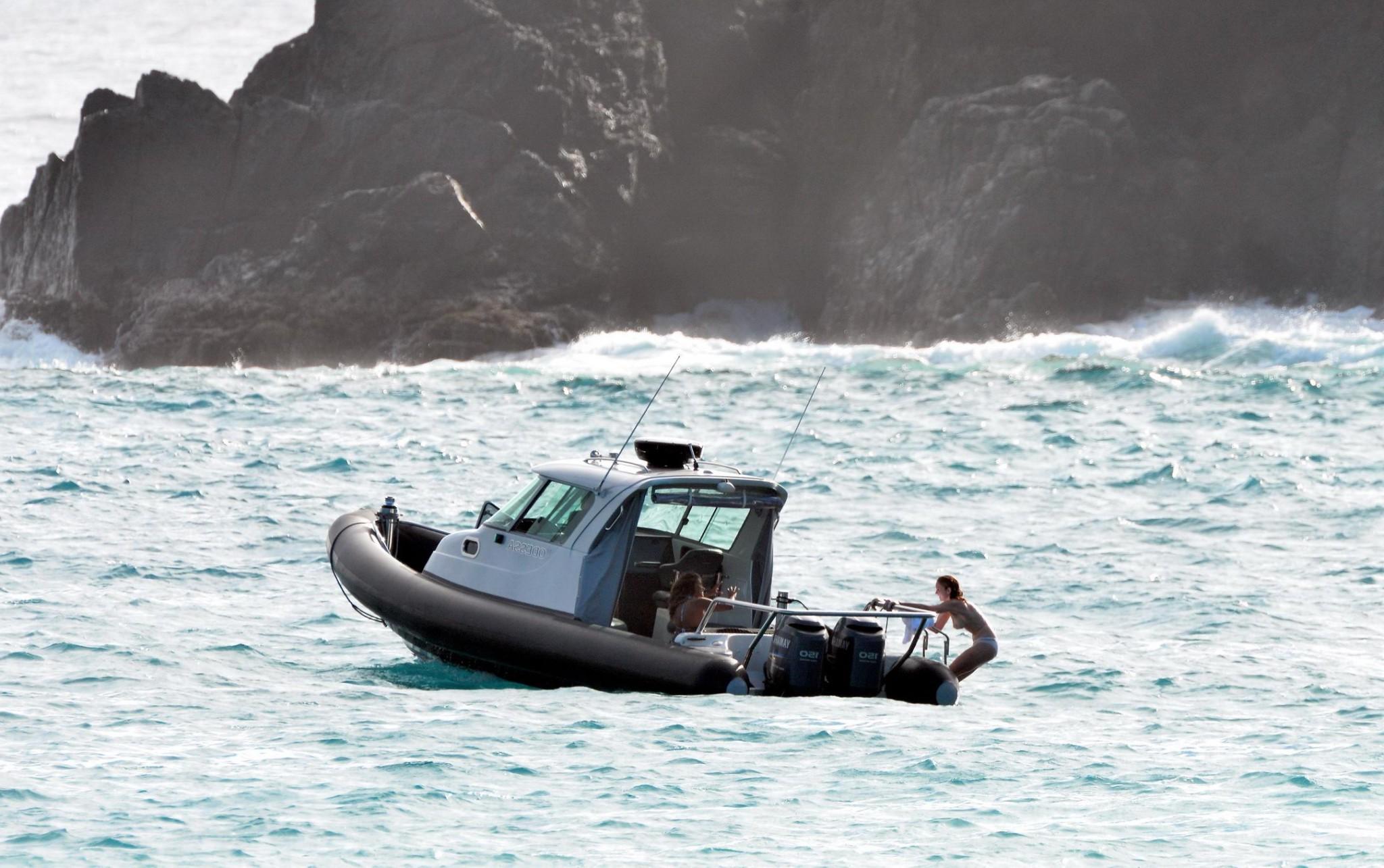 10P Busty Lily Cole diving topless from a yacht in St. Barts