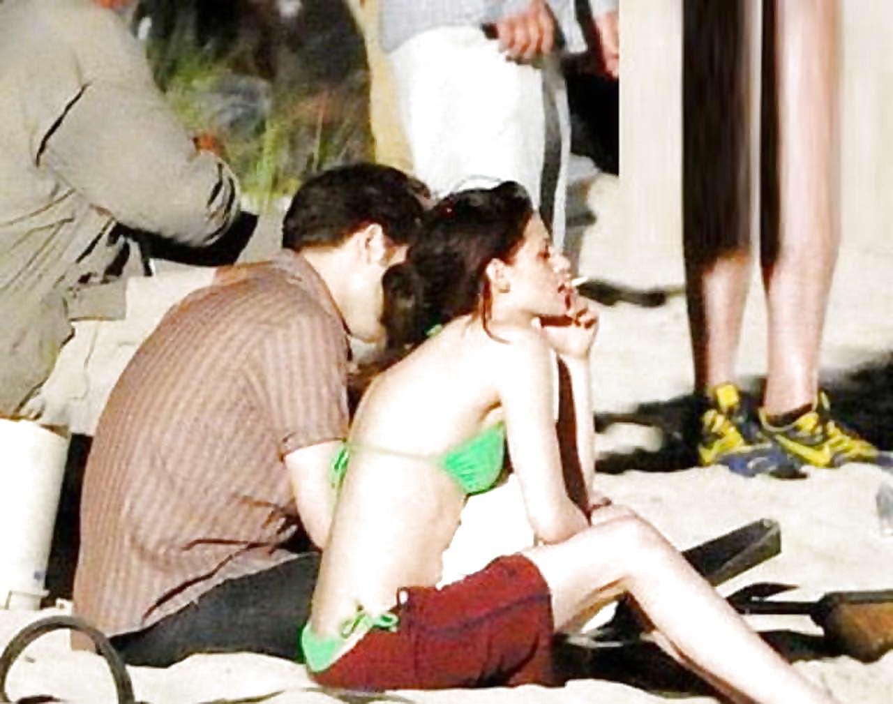 10P Kristen Stewart sexy bikini body and topless photos