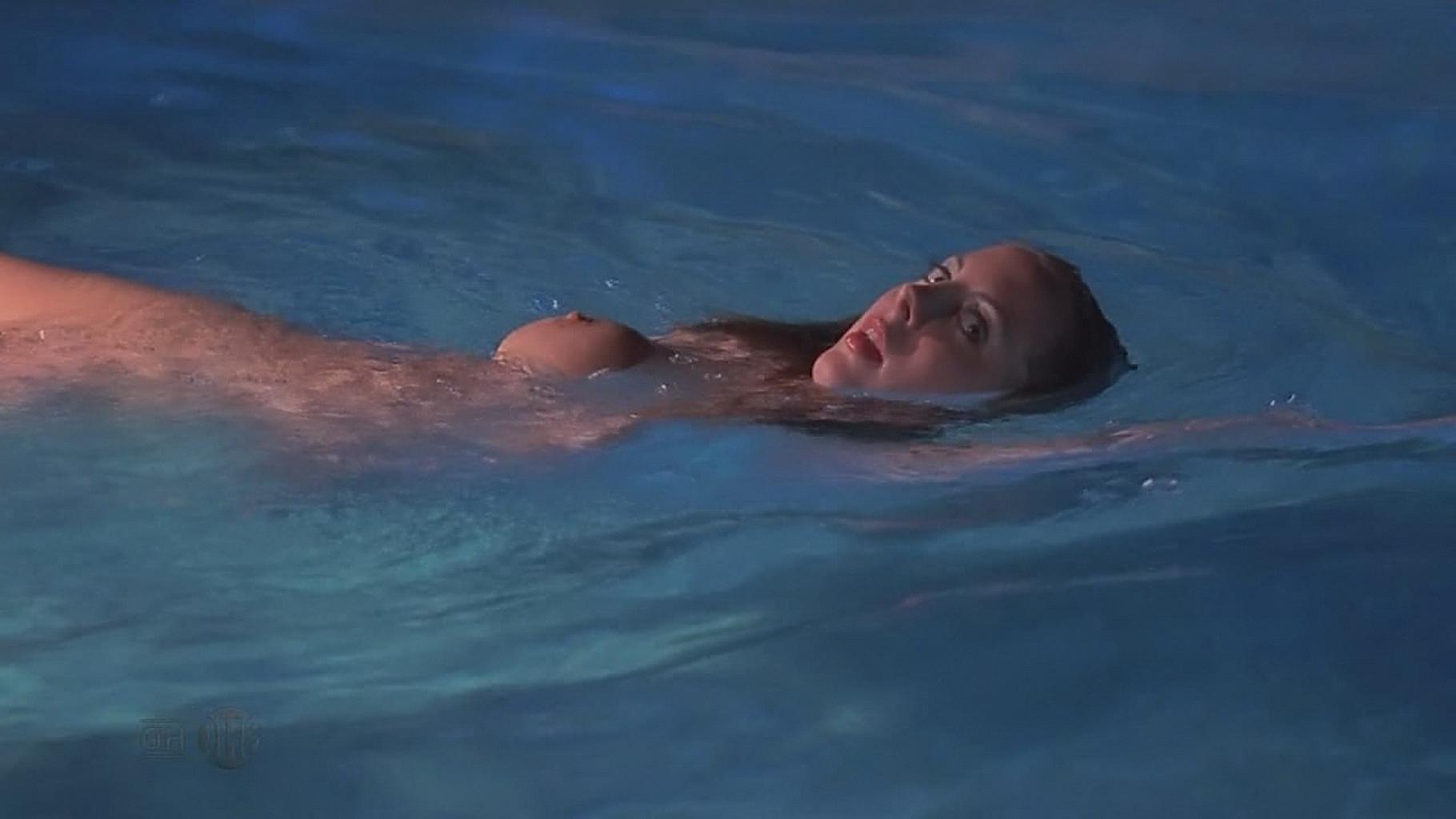 10P Eva Amurri showing off her hot bikini body at the beach in Hawaii  some topless 