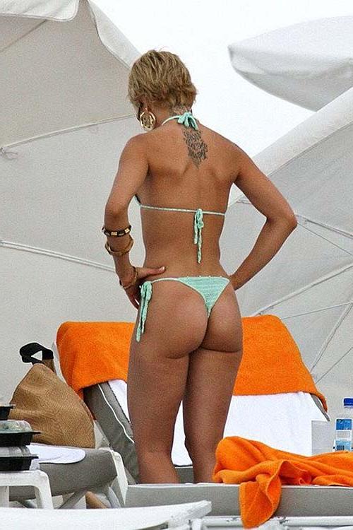10P Mena Suvari sexy bikini and topless paparazzi photos on beach