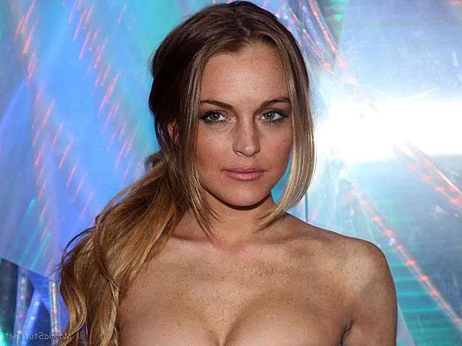 16P Lindsay Lohan finally exposing totally nude body and topless photos