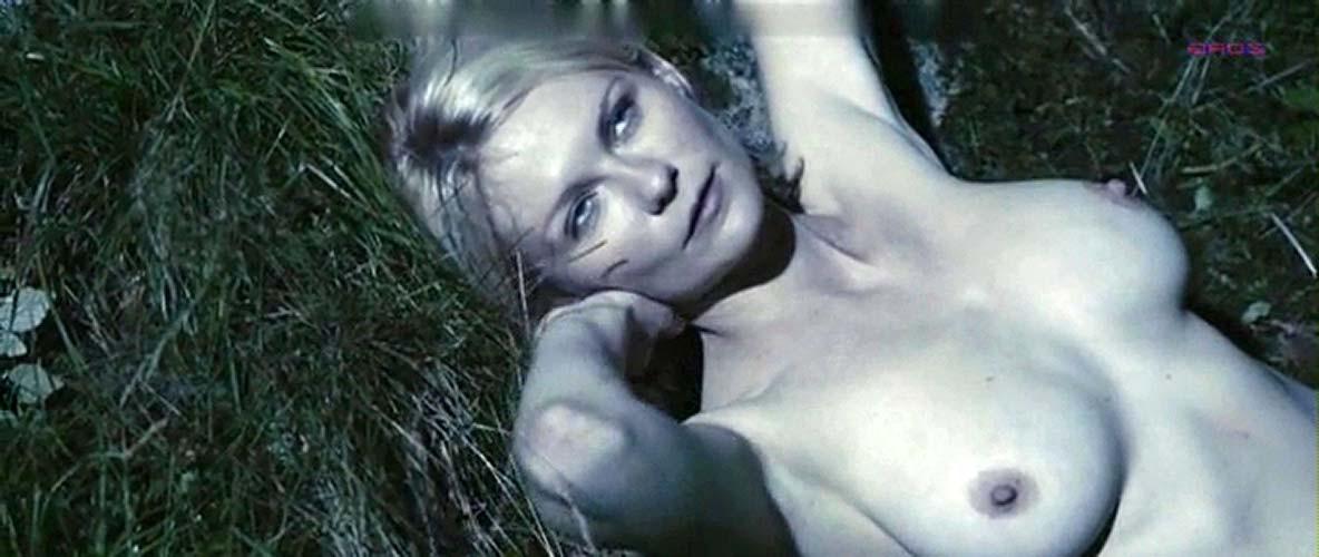 16P Kirsten Dunst very sexy and hot bikini and topless photos