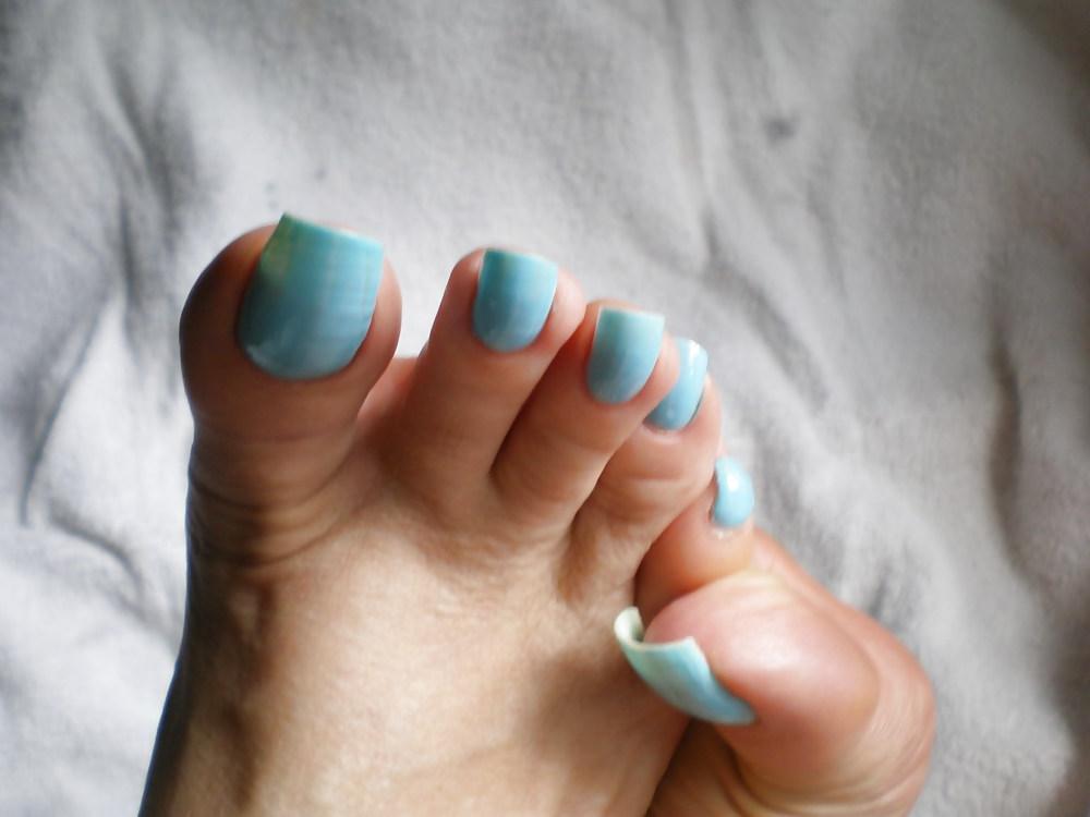18P Hot Feet Pics