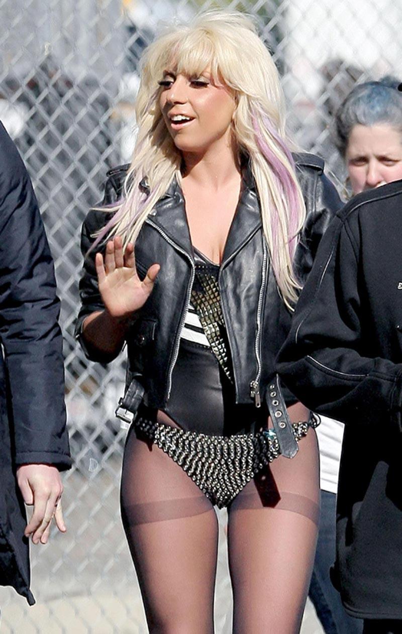 16P Lady Gaga shows juicy thong ass in lingerie