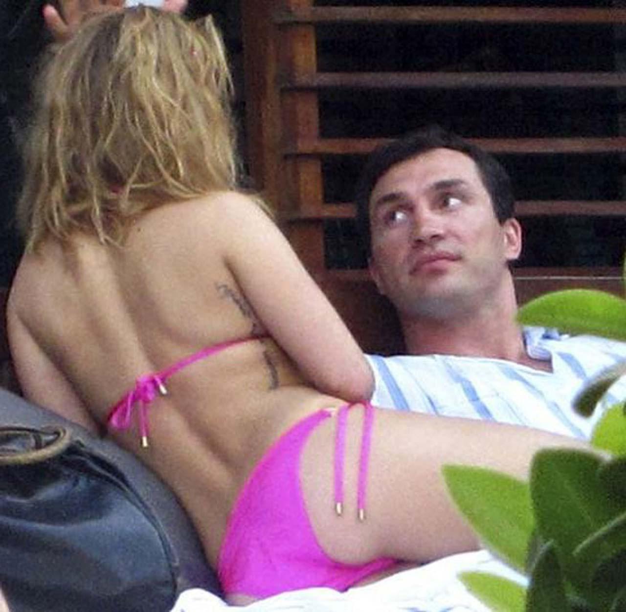 16P Hayden Panettiere looking fucking sexy and hot on paparazzi photos