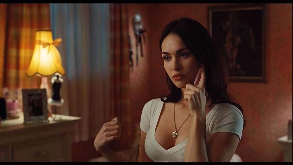 10P Megan Fox topless and kissing with another girl in lesbian sex scene