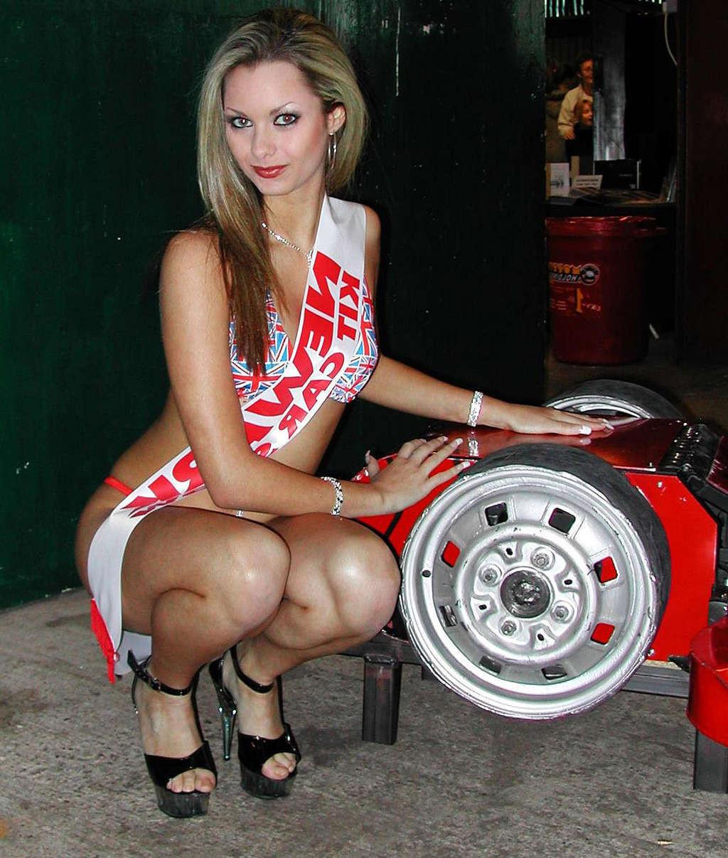 16P Jessica Jane Clement cought in lesbian action and topless